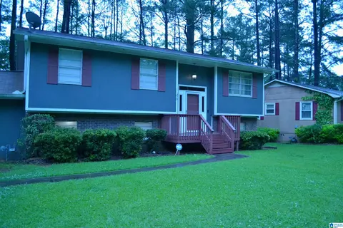 1219 25th Ave N, Hueytown, AL 35023