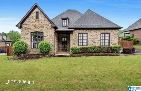 703 Linden St, Trussville, AL 35173