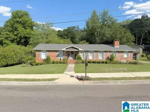 909 Shades Glen Dr, Birmingham, AL 35226