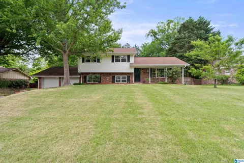 641 Shadywood Dr, Birmingham, AL 35206