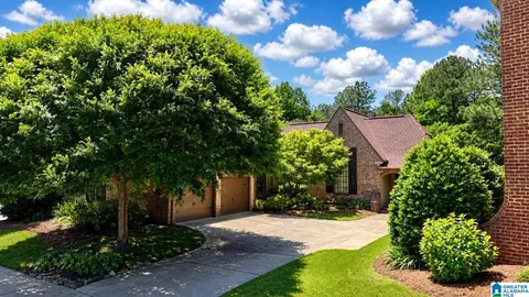 2370 Freestone Ridge Cv, Hoover, AL 35226