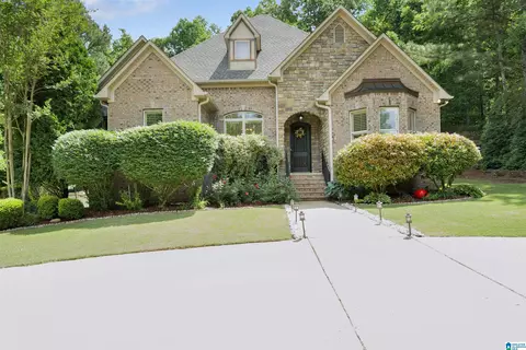 8514 Redwood Ln, Helena, AL 35022