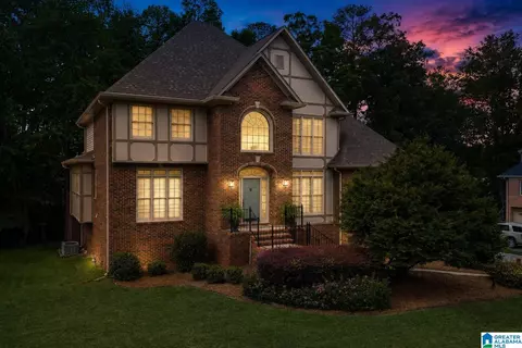 4516 Eagle Point Dr, Birmingham, AL 35242