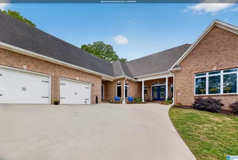 926 Deblyn Cir, Moody, AL 35004