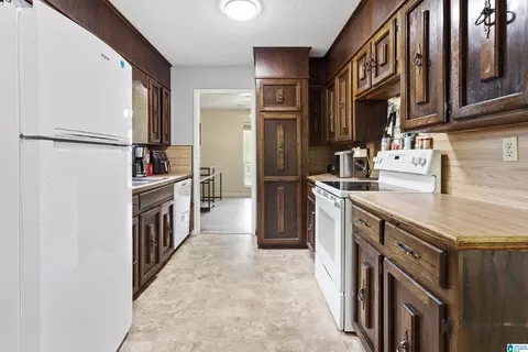 Kitchen - 5509 Mccaleb Dr, Dora, AL 35062 photo 1 of 3
