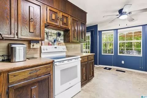 Kitchen - 5509 Mccaleb Dr, Dora, AL 35062 photo 3 of 3