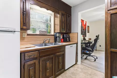 Kitchen - 5509 Mccaleb Dr, Dora, AL 35062 photo 2 of 3