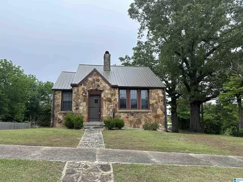 403 7th St SW, Cullman, AL 35055