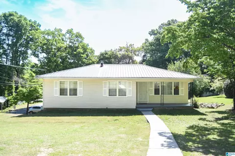 5429 Saks Rd, Anniston, AL 36206