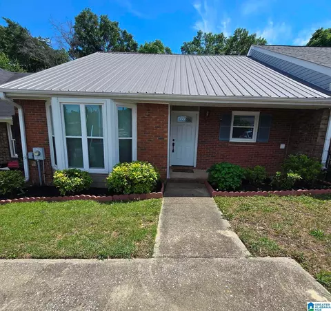 1121 King Arthur Ct, Alabaster, AL 35007