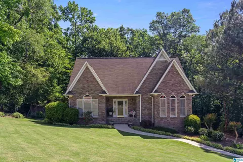 3541 Still Oaks Dr, Trussville, AL 35173