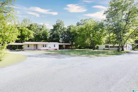 1045 Whites Gap Rd SE, Jacksonville, AL 36265