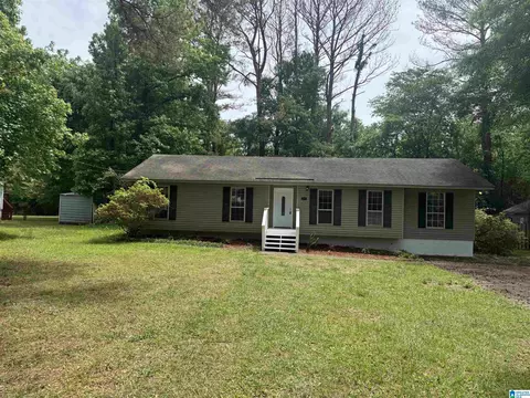 627 Scott Dr, Moody, AL 35004
