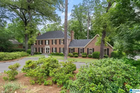 3923 Seven Bark Cir, Cahaba Heights, AL 35243