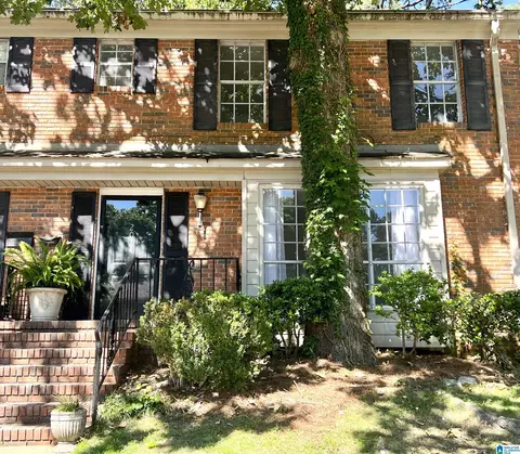2024 Montreat Pkwy #2024, Vestavia Hills, AL 35216