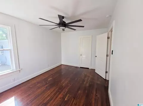 Bedroom - 1401 E 9th St, Anniston, AL 36207 photo 2 of 5