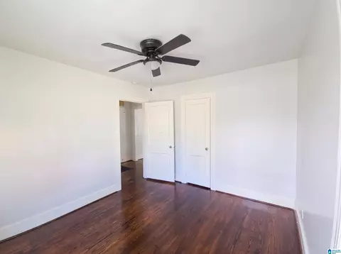 Bedroom - 1401 E 9th St, Anniston, AL 36207 photo 3 of 5