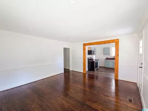 Living - 1401 E 9th St, Anniston, AL 36207 photo 1 of 3