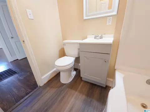 Bath - 1401 E 9th St, Anniston, AL 36207 photo 1 of 3