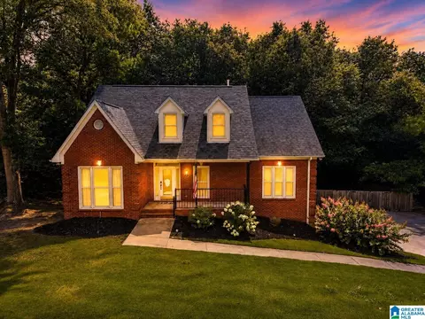 7838 Laura St, Leeds, AL 35094