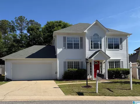 102 Crestmont Ln, Pelham, AL 35124