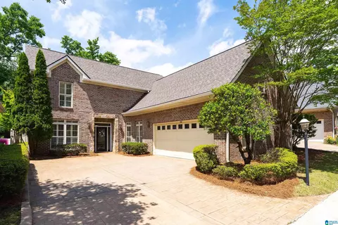 2613 Manchester Ct, Vestavia Hills, AL 35226