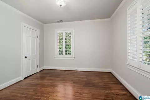 Bedroom - 10 Memory Ln, Birmingham, AL 35213 photo 3 of 6