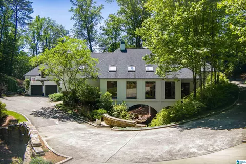 2211 Lane Park Rd, Mountain Brook, AL 35223