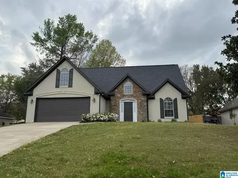 240 Leaf Ln, Alabaster, AL 35007