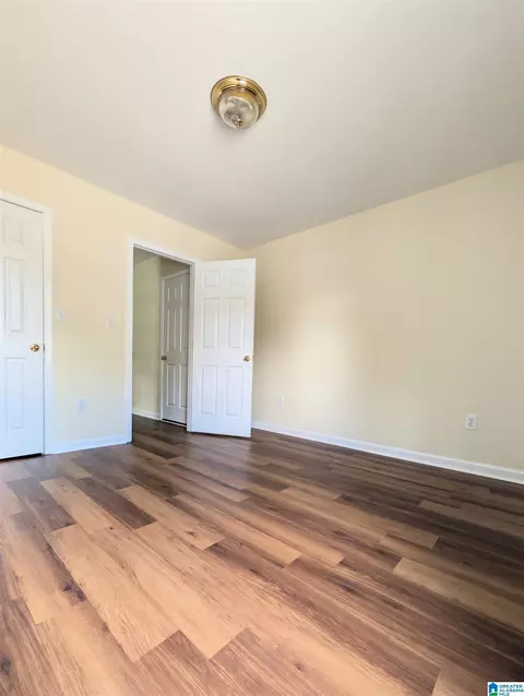 Bedroom - 240 Leaf Ln, Alabaster, AL 35007 photo 1 of 2