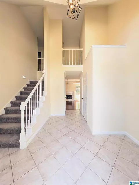 Entry Way - 240 Leaf Ln, Alabaster, AL 35007 photo 1 of 2