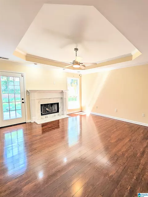 Living - 240 Leaf Ln, Alabaster, AL 35007 photo 1 of 1