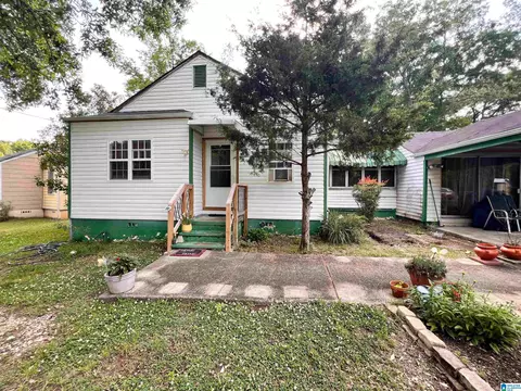 546 Charleston Dr, Bessemer, AL 35020
