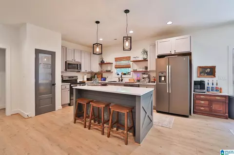 Kitchen - 885 Lock 4 Rd, Riverside, AL 35135 photo 3 of 5