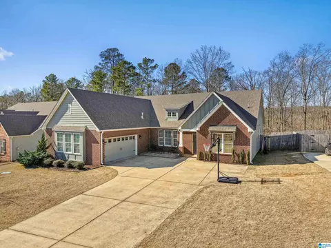 6492 Winslow Dr, Trussville, AL 35173