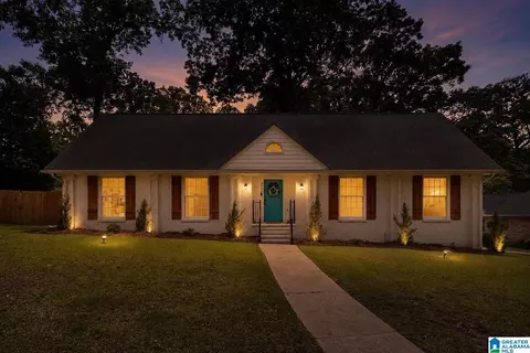 2200 Tal Heim Dr, Hoover, AL 35216