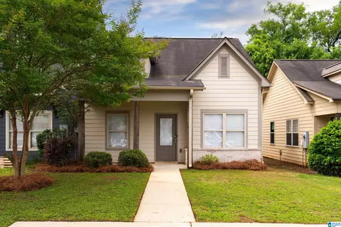 237 The Heights Dr, Calera, AL 35040