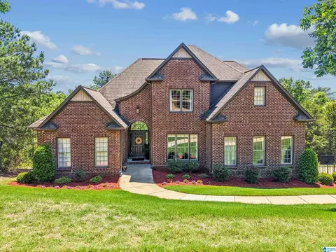 1816 Southpointe Dr, Hoover, AL 35244
