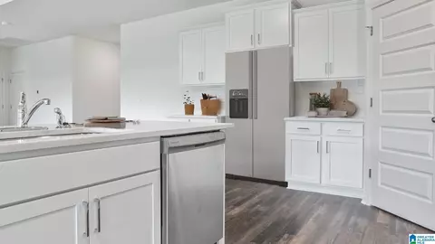Kitchen - 188 Aberdeen Loop, Calera, AL 35040 photo 1 of 2