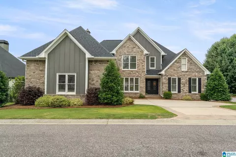 5549 Lakes Edge Dr, Birmingham, AL 35242