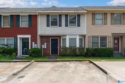 5049 Falling Creek Ln, Birmingham, AL 35235