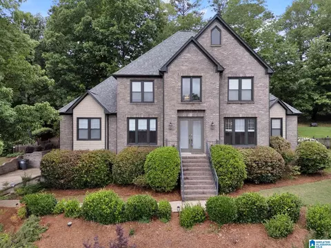 5065 Lake Crest Cir, Hoover, AL 35226
