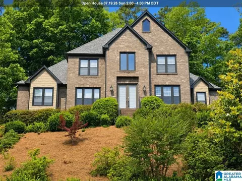 5065 Lake Crest Cir, Hoover, AL 35226