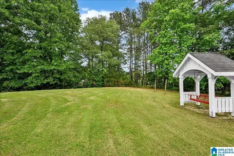 Exterior - 7217 Cliff Cir, Dora, AL 35062 photo 4 of 5