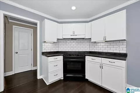 Kitchen - 7217 Cliff Cir, Dora, AL 35062 photo 2 of 3