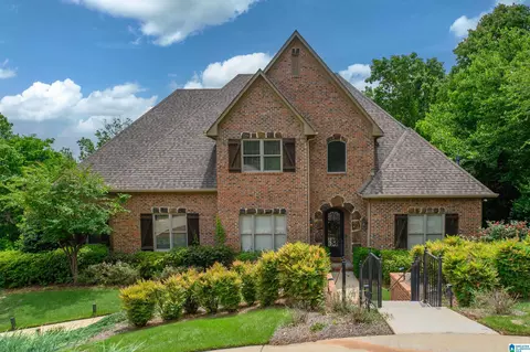 1404 Scout Ridge Dr, Hoover, AL 35244