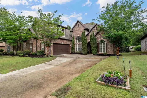 244 Strathaven Ln, Pelham, AL 35124