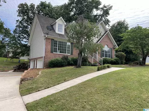 1425 8th Pl, Pleasant Grove, AL 35127
