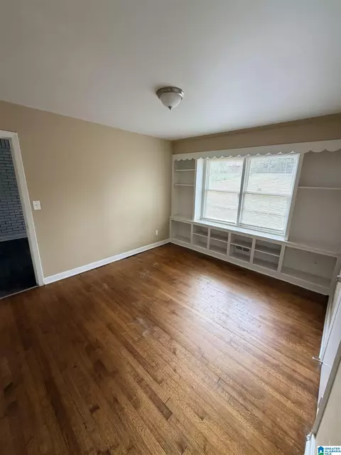 104 Lawson Dr, Birmingham, AL 35215