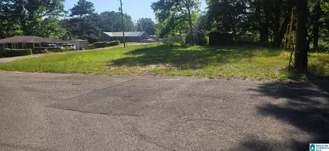 301 40th Ct N #LONG LEGAL, Birmingham, AL 35207